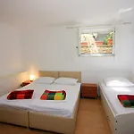 With Parking Space Supetar, Brac - 5662 Apartman *