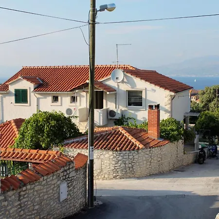 With Parking Space Supetar, Brac - 5662 Apartman Supetar