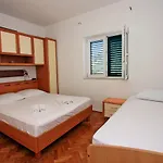 With Parking Space Supetar, Brac - 5662 Apartment Supetar